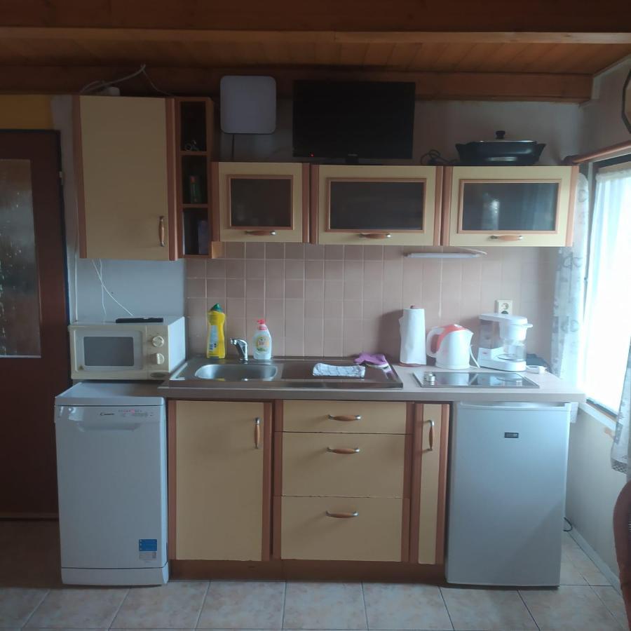 Chata Dvorecna Villa Loucovice Luaran gambar