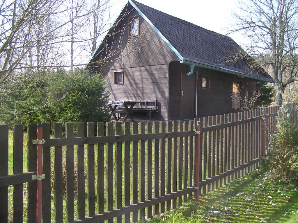 Chata Dvorecna Villa Loucovice Luaran gambar